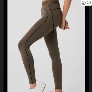 ALO Yoga High-Waist Airbrush Heart Throb Leggings XS NWT OLIVE TREE